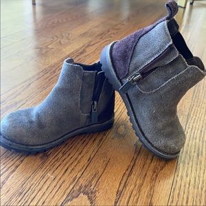 Toddler Ugg Buts 8